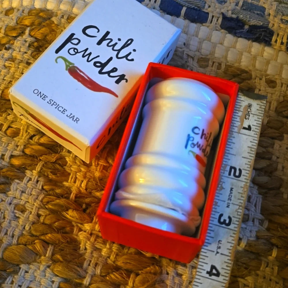 Cook Eat Love ~ Chili CUMIN PAPRIKA Porcelain ALL Spice Jar 4” NIB FARMHOUSE NEW